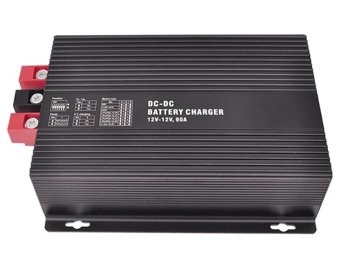 Carregador de bateria 12V 30A DC com 390W Pvmax Proteção contra polaridade inversa Grau à prova d'água IP20/IP65