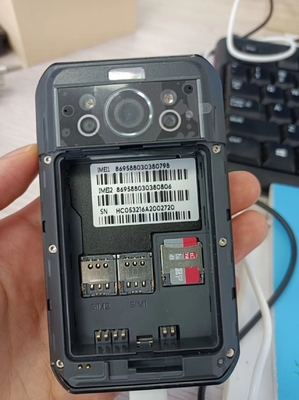 Alta taxa de bits 256kbps-8Mbps 5G Body Camera com 13 milhões de pixels Camera traseira