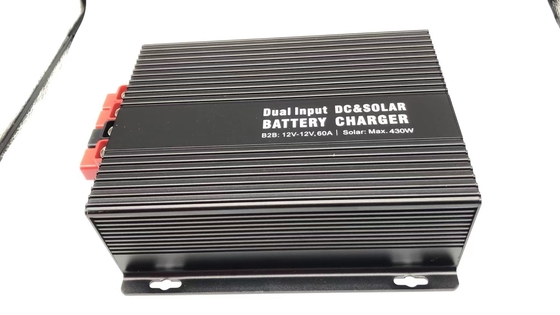 Controlador entrado duplo 12V B2B 60A MPPT 30A do carregador de bateria solar