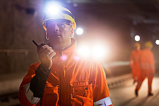Capacete de segurança com IA, transmissão ao vivo por Wi-Fi 4G e GPS