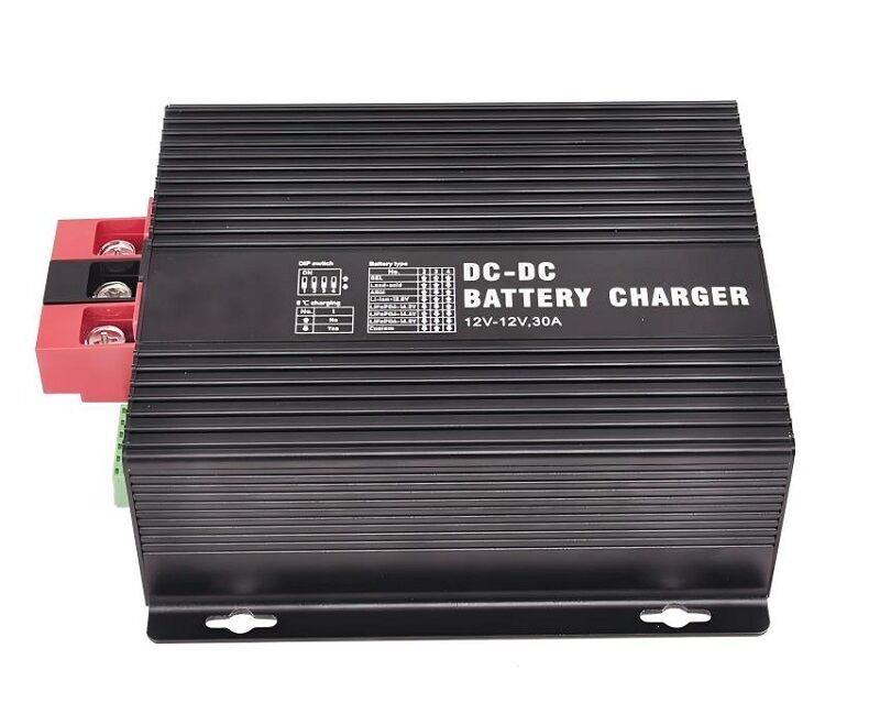 Carregador de Bateria CC Oferecendo Carregamento de até 12V 60A CC CC e Carregamento Solar MPPT de 12V 30A com Entrada PV Máxima de 430W